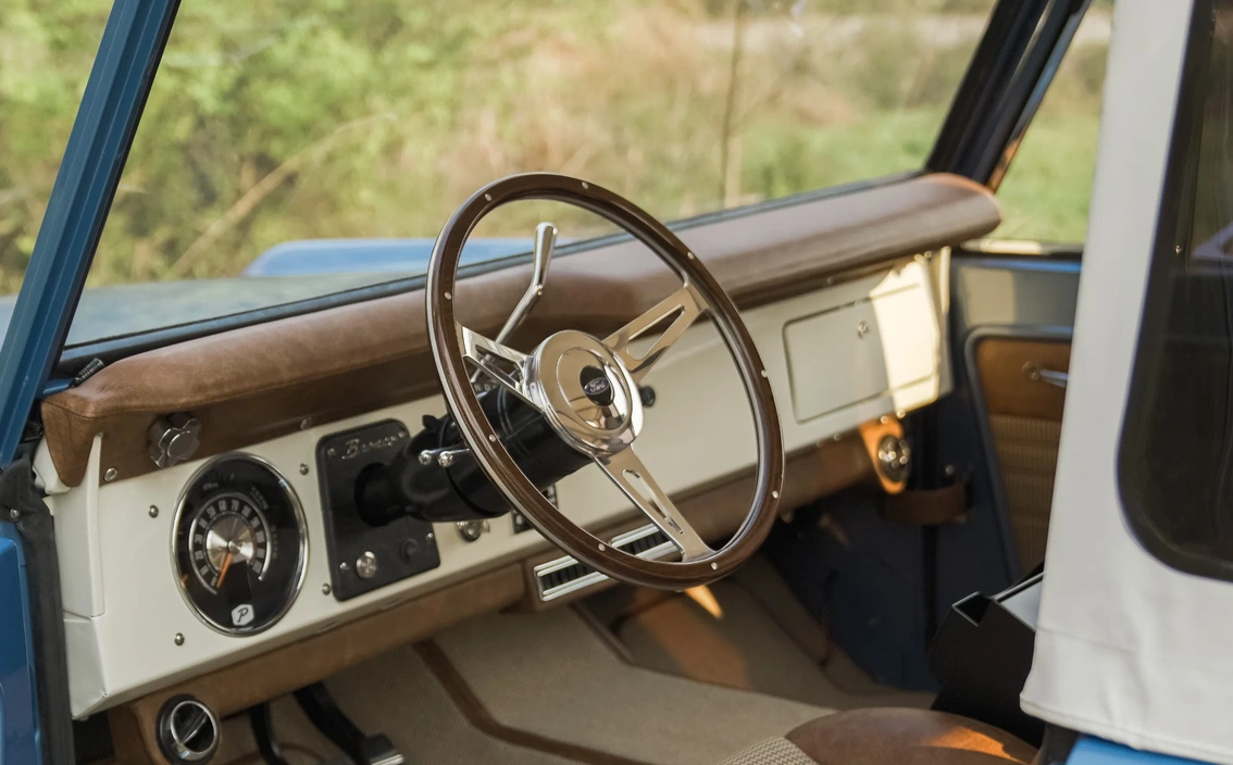 Steering Wheel & Custom Dashboard - 1966 Brittany Blue Bronco